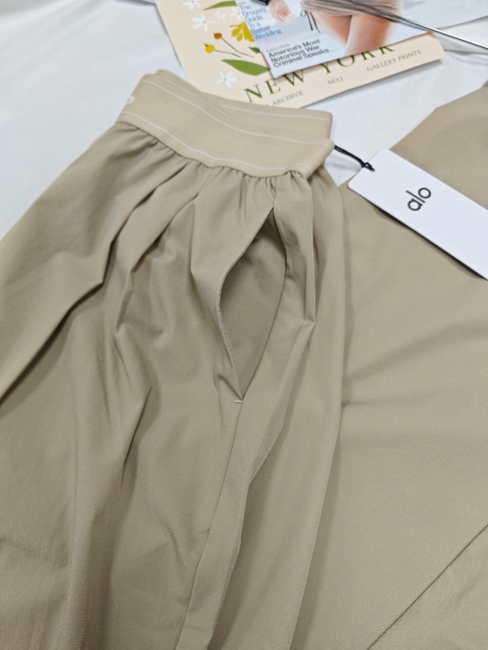 ☕ALO Yoga Suit Up Trouser Gravel Women's Wide Leg Pants NWT ( Regular 30 inches) - Picture 5 of 9